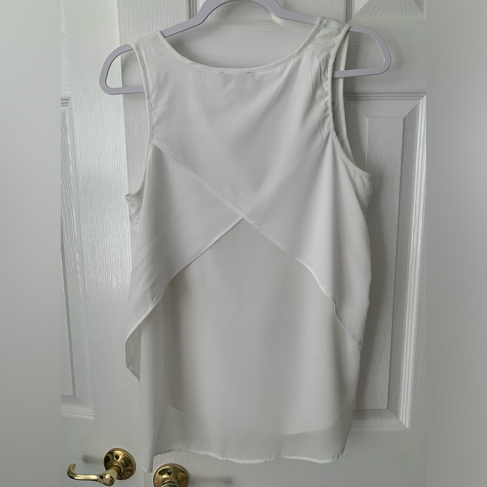 Jessica Simpson Tank Top Women’s M White Silver Blouse Sequin Beaded Sleeveless - Picture 3 of 16